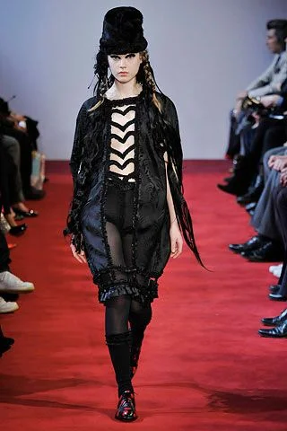 Look 30